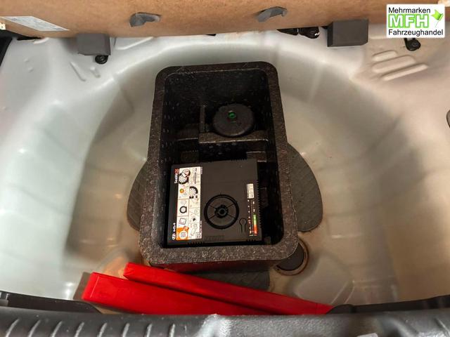 Hyundai i10 MPI 1.0 63PS Comfort / CarPlay Navi Kamera Tempomat Alu 15'' 