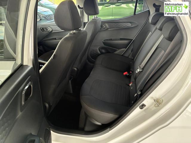 Hyundai i10 MPI 1.0 63PS Comfort / CarPlay Navi Kamera Tempomat Alu 15'' 