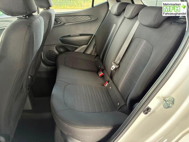 Hyundai i10 MPI 1.0 63PS Comfort / CarPlay Navi Kamera Tempomat Alu 15'' 
