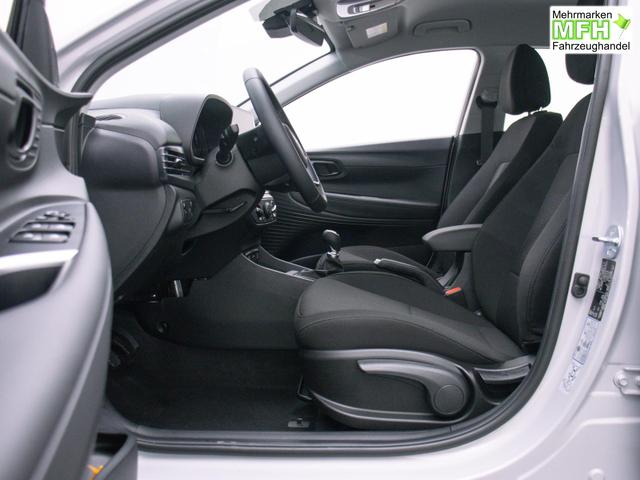 Hyundai i20 1.2 MPI 5MT Comfort / Navi PDC Hinten + Kamera Tempomat Alu 16'' 