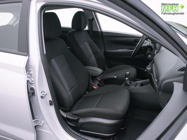 Hyundai i20 1.2 MPI 5MT Comfort / Navi PDC Hinten + Kamera Tempomat Alu 16'' 