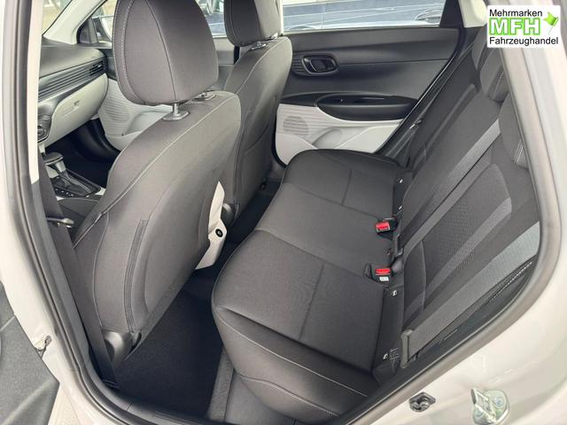 Hyundai i20 Smart 1.0 T-GDi 90PS 7DCT Automatik / Navi PDC H. mit Kamera SHZ Vorne ALU 16'' 