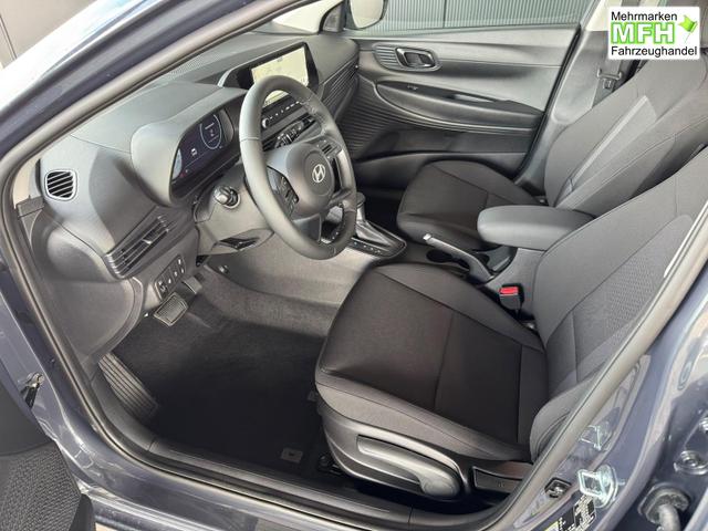 Hyundai i20 Smart 1.0 T-GDi 90PS 7DCT Automatik / Navi PDC H. mit Kamera SHZ Vorne ALU 16'' 