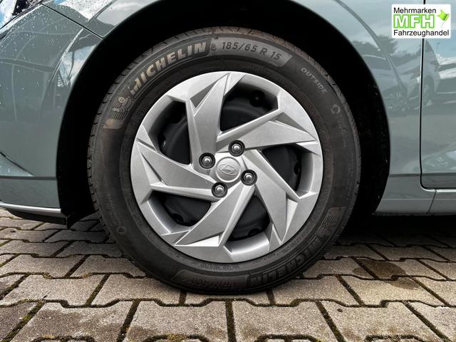 Hyundai i20 Trend 1.0 T-GDi 90PS 6MT / Navi Tempomat PDC H. mit Kamera 15'' R&auml;der 