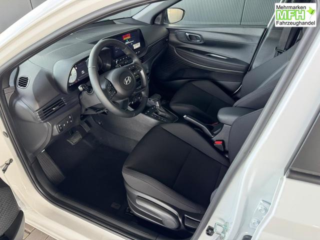Hyundai i20 Black-Line STYLE 1,0 T-GDi 7-DCT / Navi Tempomat Spurhalteassistent Kamera Sitz + Lenkradheizung LED 