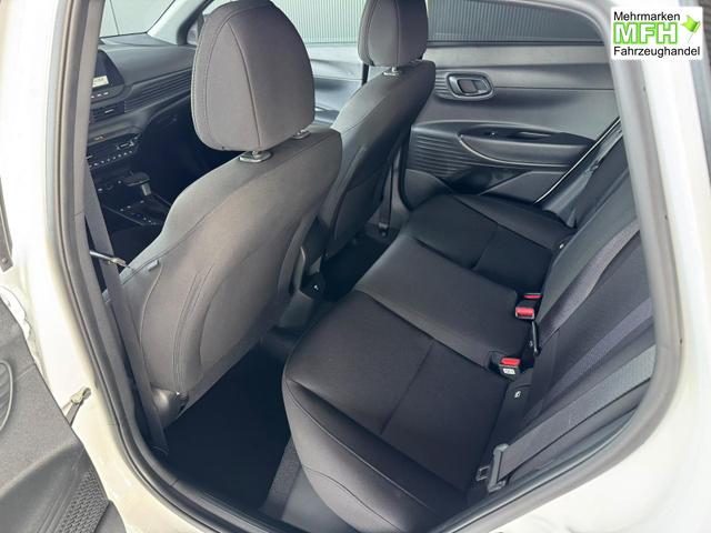 Hyundai i20 Black-Line STYLE 1,0 T-GDi 7-DCT / Navi Tempomat Spurhalteassistent Kamera Sitz + Lenkradheizung LED 