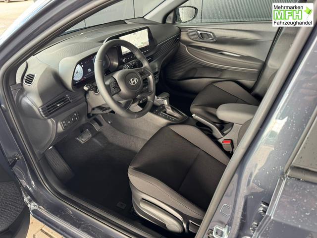 Hyundai i20 Black-Line STYLE 1,0 T-GDi 7-DCT / Navi Tempomat Spurhalteassistent Kamera Sitz + Lenkradheizung LED 