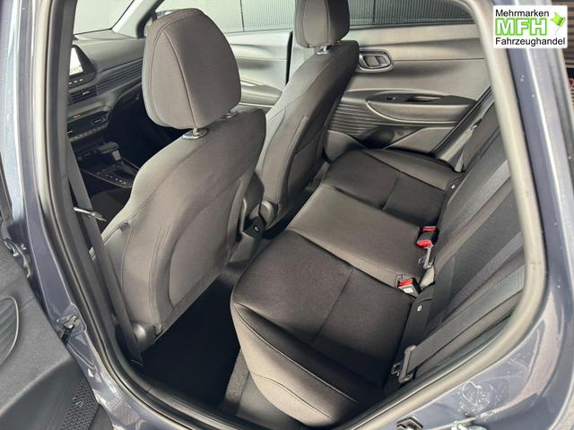 Hyundai i20 Black-Line STYLE 1,0 T-GDi 7-DCT / Navi Tempomat Spurhalteassistent Kamera Sitz + Lenkradheizung LED 