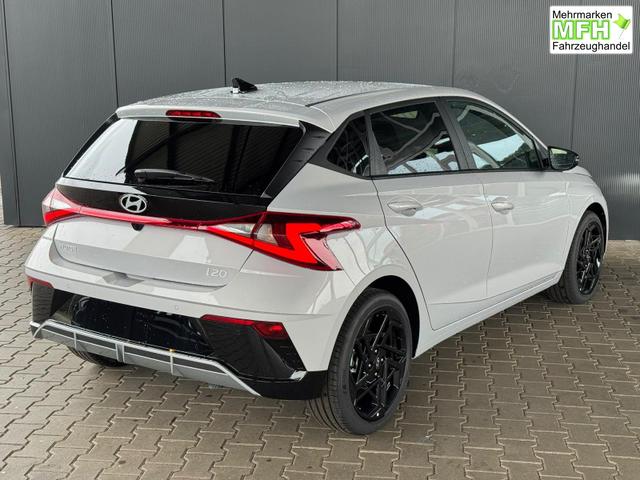 Hyundai i20 Black-Line STYLE 1,0 T-GDi 7-DCT / Navi Tempomat Spurhalteassistent Kamera Sitz + Lenkradheizung LED 