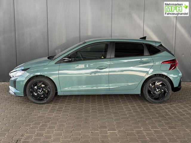 Hyundai i20 Smart 1.0 T-GDi 90PS 6MT Black Pack / Kamera Navi Fernlichtassistent Spurhalteassistent Tempomat Sitz + Lenkradheizung 