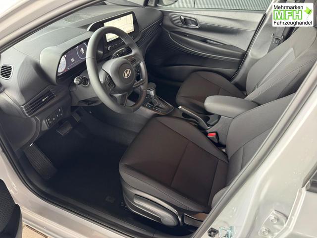 Hyundai i20 Go Plus! 1.0 T-GDI 90PS 7-DCT / Navi Spurhalteassistent /Tempomat Kamera Sitz + Lenkradheizung Alu 16'' 