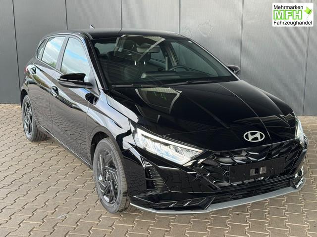 Hyundai i20 Go Plus! 1.0 T-GDI 90PS 7-DCT / Navi Spurhalteassistent /Tempomat Kamera Sitz + Lenkradheizung Alu 16'' 