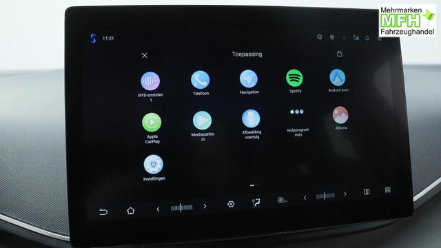 BYD Dolphin Surf Boost 43 kWh / Navi ACC Elektr. Sitze V. PDC H + Kamera Klimaautomatik 