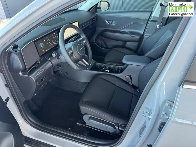 Hyundai KONA Comfort Plus 1.6 T-GDI 2WD 7-DCT / 360 Grad PDC vorne + hinten ACC Sitz Lenkradheizung LED Alu 18'' 