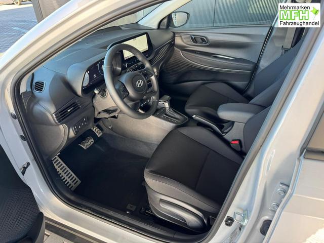Hyundai BAYON Comfort Plus 1.0 T-GDI 7-DCT AT / Tempomat Kamera Sitz + Lenkradheizung Navi Alu 16'' 