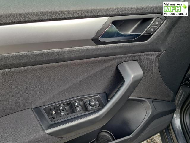 Volkswagen T-Roc Life 1.5 TSI DSG AHK ACC R2D Kamera 