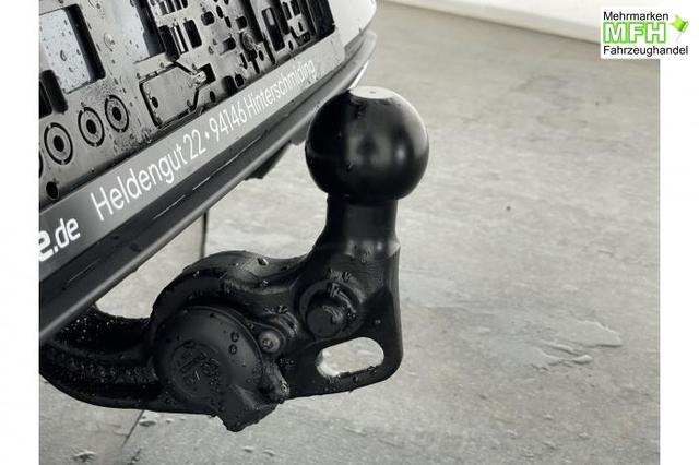 Seat Leon Sportstourer FR Plus (FR Plus) 1.5 eTSI 110kW (150 PS) 7-Gang DSG 