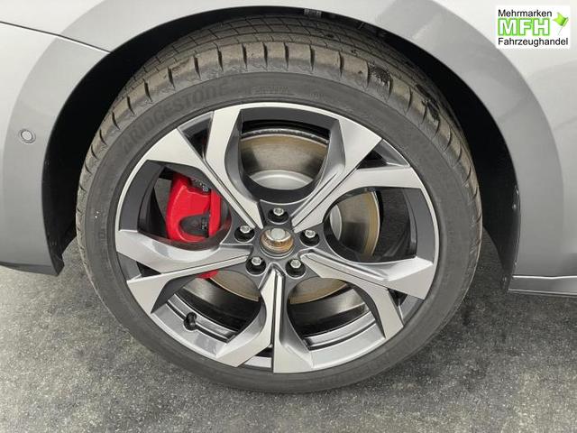 Skoda Octavia Combi RS (RS) 2.0 TSI 195kW (265 PS) 7-Gang-DSG 