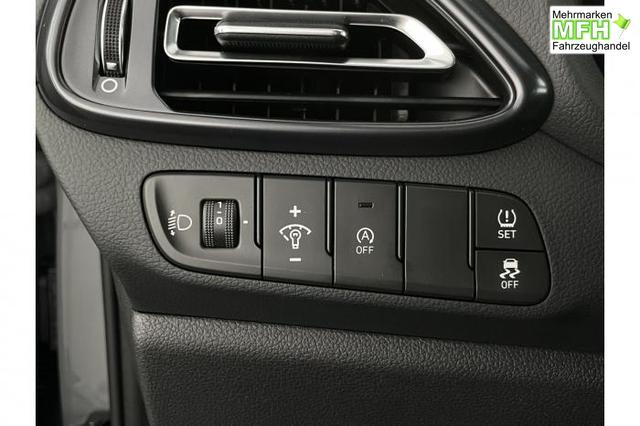 Hyundai i30 Kombi N-Line (N-Line) 1,5 T-GDi 103 kW (140 PS) 7-Gang-DCT 