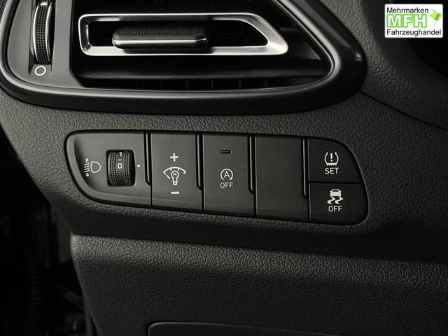 Hyundai i30 Kombi N-Line (N-Line) 1,5 T-GDi 103 kW (140 PS) 7-Gang-DCT 