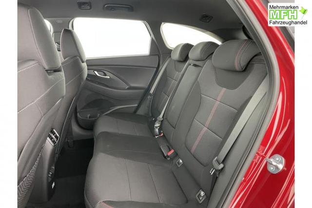 Hyundai i30 Kombi N-Line (N-Line) 1.5 T-GDi 103 kW (140 PS) 7-Gang-DCT 