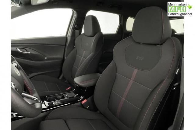 Hyundai i30 Kombi N-Line (N-Line) 1,5 T-GDi 103 kW (140 PS) 7-Gang-DCT 