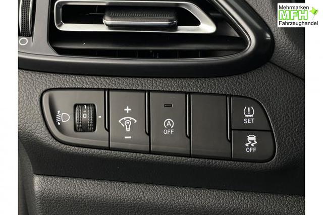 Hyundai i30 Kombi N-Line (N-Line) 1,5 T-GDi 103 kW (140 PS) 7-Gang-DCT 