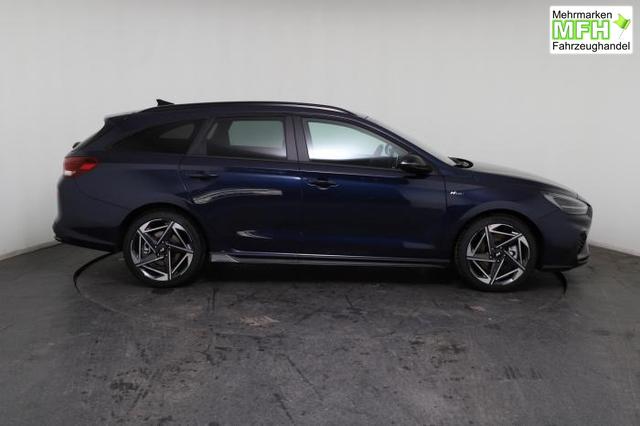 Hyundai i30 Kombi N-Line (N-Line) 1,5 T-GDi 103 kW (140 PS) 7-Gang-DCT 