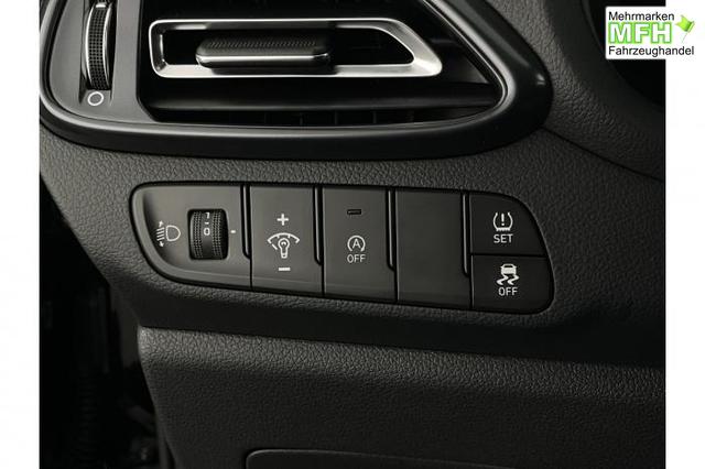 Hyundai i30 Kombi N-Line (N-Line) 1.5 T-GDi 103 kW (140 PS) 7-Gang-DCT 