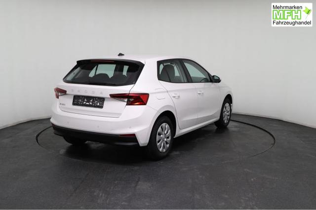 Skoda Fabia Essence (Essence) 1.0 TSI 70kW (95 PS) 5-Gang Schaltgetriebe 