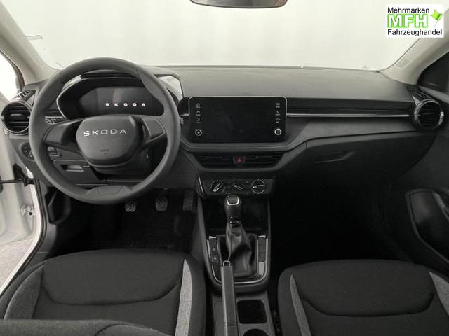 Skoda Fabia Essence (Essence) 1.0 TSI 70kW (95 PS) 5-Gang Schaltgetriebe 