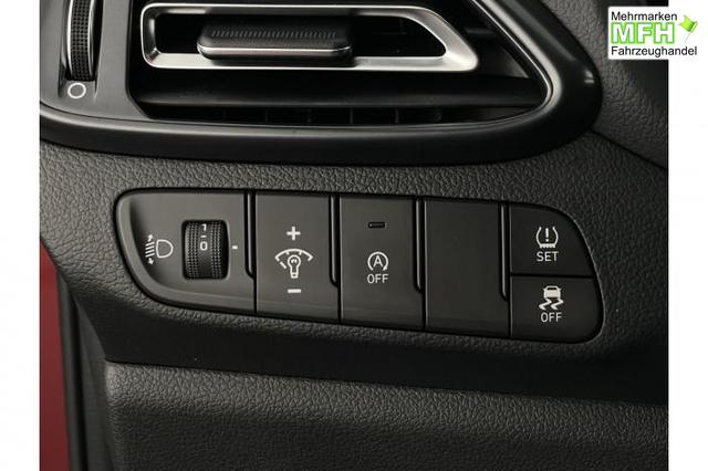 Hyundai i30 Kombi N-Line (N-Line) 1,5 T-GDi 103 kW (140 PS) 7-Gang-DCT 