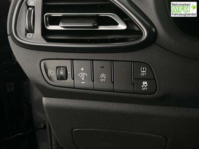 Hyundai i30 Kombi N-Line (N-Line) 1,5 T-GDi 103 kW (140 PS) 7-Gang-DCT 