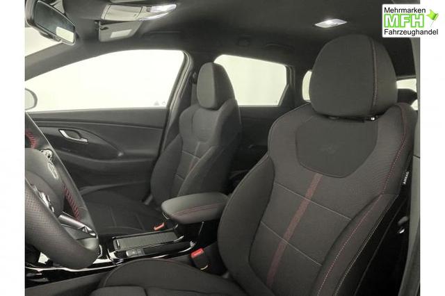 Hyundai i30 Kombi N-Line (N-Line) 1,5 T-GDi 103 kW (140 PS) 7-Gang-DCT 