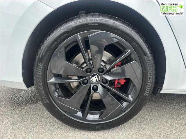 Skoda Octavia Combi RS 2.0 TSI 195kW (265 PS) 7-Gang-Automatikgetriebe 