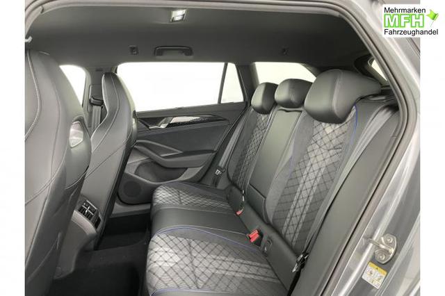 Volkswagen Passat Variant R-Line (R-Line) 2.0 TSI 195kW (265 PS) 7-Gang DSG 4MOTION 