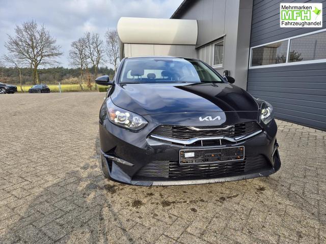 Kia Ceed Vision 1.5 T-GDi 140PS Automatik Klimaautomatik Alarmanlage Sitzheizung Lenkradheizung Navi PDC R&uuml;ckf.Kamera Bluetooth Touchscreen Apple CarPlay Android Auto Tempomat 