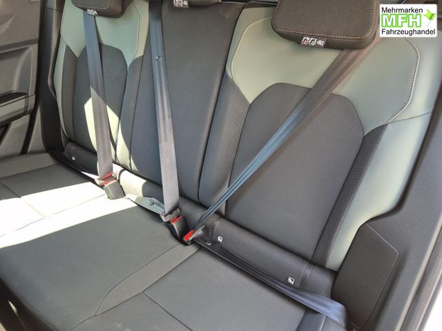 Dacia Duster Extreme Hybrid 140PS Automatik 1.6 SCE 4x Kamera elektr.Parkbremse Teil-Leder Klimaautomatik Bluetooth Apple Carplay Android Auto PDC v+h 2xKeyless 18"LM 