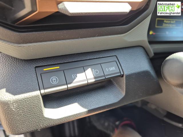 Dacia Duster Extreme Hybrid 140PS Automatik 1.6 SCE 4x Kamera elektr.Parkbremse Teil-Leder Klimaautomatik Bluetooth Apple Carplay Android Auto PDC v+h 2xKeyless 18"LM 