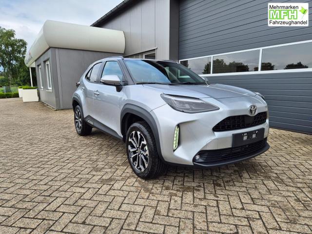 Toyota Yaris Cross 1.5VVT-iE 130PS Automatik Teamplayer Klimaautomatik Sitzheizung Lenkradheizung PDC v+h Rückf.Kamera 17-LM abged.Scheiben 2xKeyless DAB+ Bluetooth Touchscreen Apple CarPlay Android Auto 