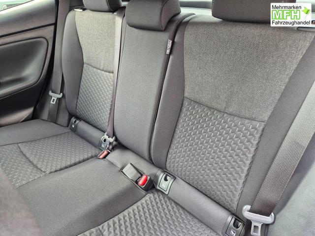 Toyota Yaris Cross 1.5VVT-iE 130PS Automatik Teamplayer Klimaautomatik Sitzheizung Lenkradheizung PDC v+h Rückf.Kamera 17-LM abged.Scheiben 2xKeyless DAB+ Bluetooth Touchscreen Apple CarPlay Android Auto 