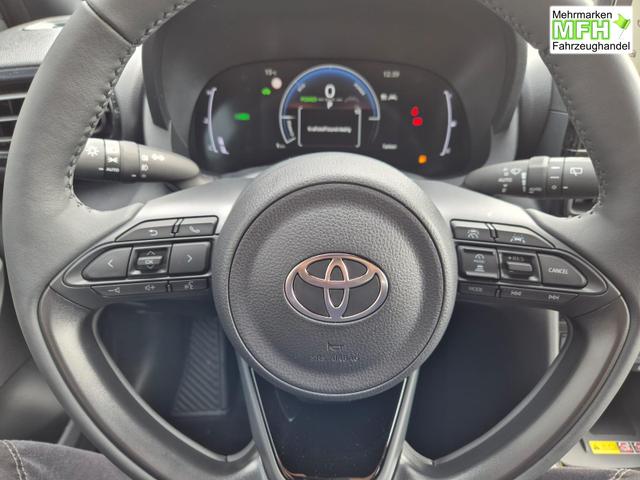 Toyota Yaris Cross 1.5VVT-iE 130PS Automatik Teamplayer Klimaautomatik Sitzheizung Lenkradheizung PDC v+h Rückf.Kamera 17-LM abged.Scheiben 2xKeyless DAB+ Bluetooth Touchscreen Apple CarPlay Android Auto 