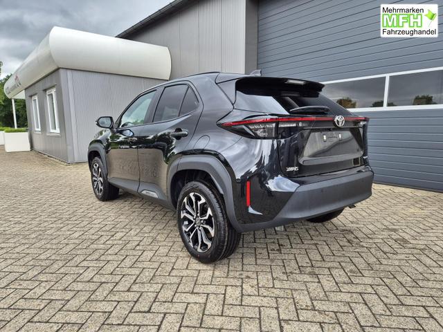 Toyota Yaris Cross 1.5VVT-iE 130PS Automatik Teamplayer Klimaautomatik Sitzheizung Lenkradheizung PDC v+h Rückf.Kamera 17-LM abged.Scheiben 2xKeyless DAB+ Bluetooth Touchscreen Apple CarPlay Android Auto 