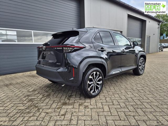 Toyota Yaris Cross 1.5VVT-iE 130PS Automatik Teamplayer Klimaautomatik Sitzheizung Lenkradheizung PDC v+h Rückf.Kamera 17-LM abged.Scheiben 2xKeyless DAB+ Bluetooth Touchscreen Apple CarPlay Android Auto 