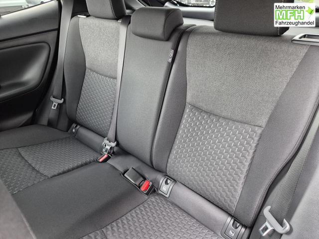 Toyota Yaris Cross 1.5VVT-iE 130PS Automatik Teamplayer Klimaautomatik Sitzheizung Lenkradheizung PDC v+h Rückf.Kamera 17-LM abged.Scheiben 2xKeyless DAB+ Bluetooth Touchscreen Apple CarPlay Android Auto 