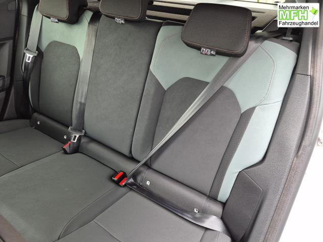 Dacia Duster Extreme 4x4 130PS 1.2 TCe 4x Kamera Lenkradheizung Sitzheizung Klimaautomatik Teil-Leder elektr.Parkbremse Bluetooth Apple Carplay Android Auto PDC v+h 2xKeyless 18-LM Ganzj.Reifen 