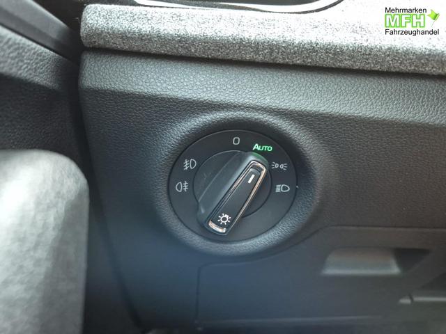 Skoda Kamiq 1.0 TSI 115PS DSG Selection Matrix-LED Sitzheizung Garantieverl&auml;ngerung Klimaautomatik Parksensoren Skoda-Radio drahtlos Apple CarPlay + Android Auto Digital Cockpit Tempomat abg.Scheiben 