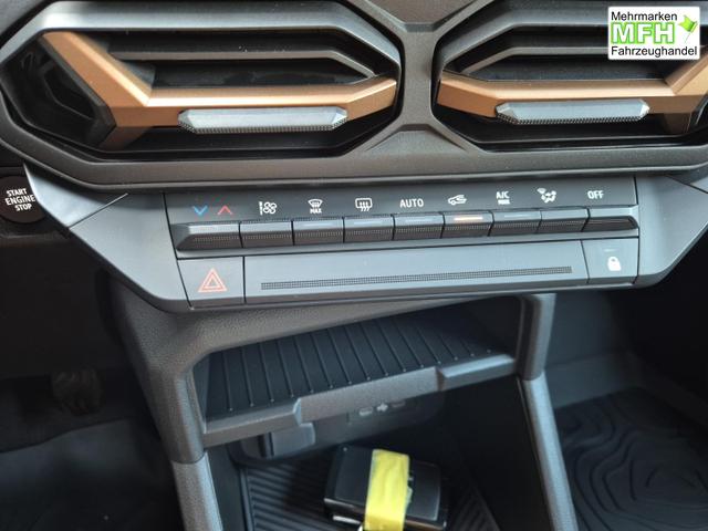 Dacia Duster Extreme 4x4 130PS 1.2 TCe 4x Kamera Lenkradheizung Sitzheizung Klimaautomatik Teil-Leder elektr.Parkbremse Bluetooth Apple Carplay Android Auto PDC v+h 2xKeyless 18-LM Ganzj.Reifen 
