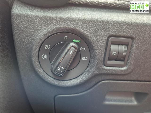 Skoda Fabia 1.0 TSI 115PS DSG Selection 5-türig Rückf.Kamera Parksensoren Sitzheizung Multifunktionslenkrad Klima Skoda-Radio Bluetooth Touchscreen Tempomat Nebelsch. Apple CarPlay + Android Auto 