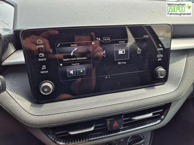 Skoda Fabia 1.0 TSI 115PS DSG Selection 5-türig Rückf.Kamera Parksensoren Sitzheizung Multifunktionslenkrad Klima Skoda-Radio Bluetooth Touchscreen Tempomat Nebelsch. Apple CarPlay + Android Auto 